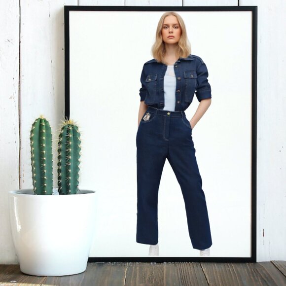 St John Indigo Blue Yellow Accent Stitch High Rise Logo Denim Jeans , Size 2 - Picture 8 of 9